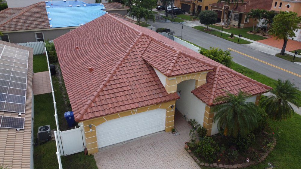 Slide of Tiger & Son Roofing