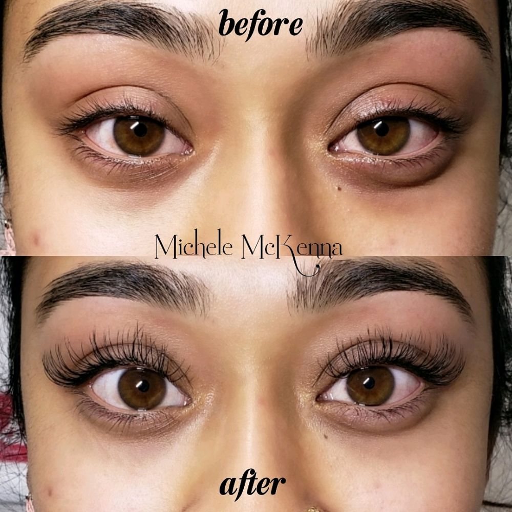 Magically Michele Logo