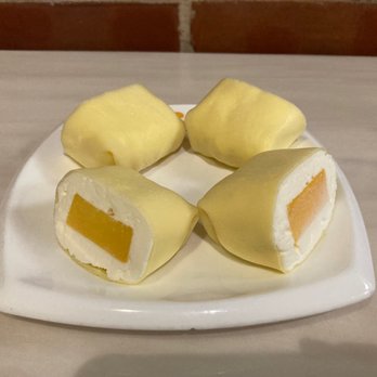 C Fruit Life - Mango Pochette - Desserts Near Me - Boston, Massachusetts C Fruit Life - Mango Pochette - Desserts Near Me - Boston, Massachusetts