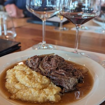 Niner Wine Estates - Short ribs and polenta - Wine Tasting Room Near Me - Paso Robles, California Niner Wine Estates - Short ribs and polenta - Wine Tasting Room Near Me - Paso Robles, California