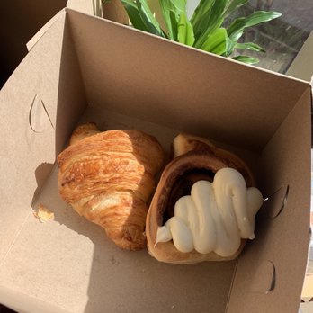 Quail and Condor - Croissant & cinnamon roll - Coffee & Tea Near Me - Healdsburg, California Quail and Condor - Croissant & cinnamon roll - Coffee & Tea Near Me - Healdsburg, California