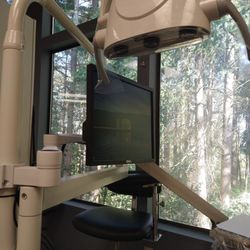 Dennis Hahn, DDS PS - Treatment room