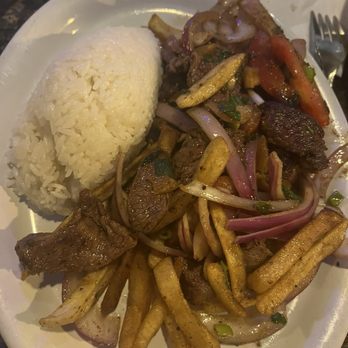 El Pollo Inka - Lomo Saltado - Latin American Near Me - Gardena, California