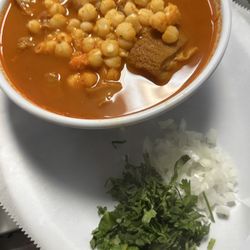 Los Capitanes Marisco y Taqueria - Menudo on saturdays and sundays