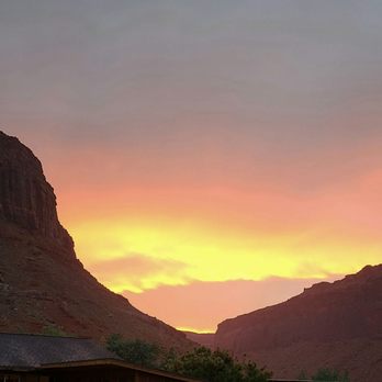 Red Cliffs Lodge Moab - Hotels Near Me - Moab, Utah
