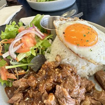 Cafe Club & Bakery - Beef Lok lak - Cafes Near Me - Takanini, AUK Cafe Club & Bakery - Beef Lok lak - Cafes Near Me - Takanini, AUK