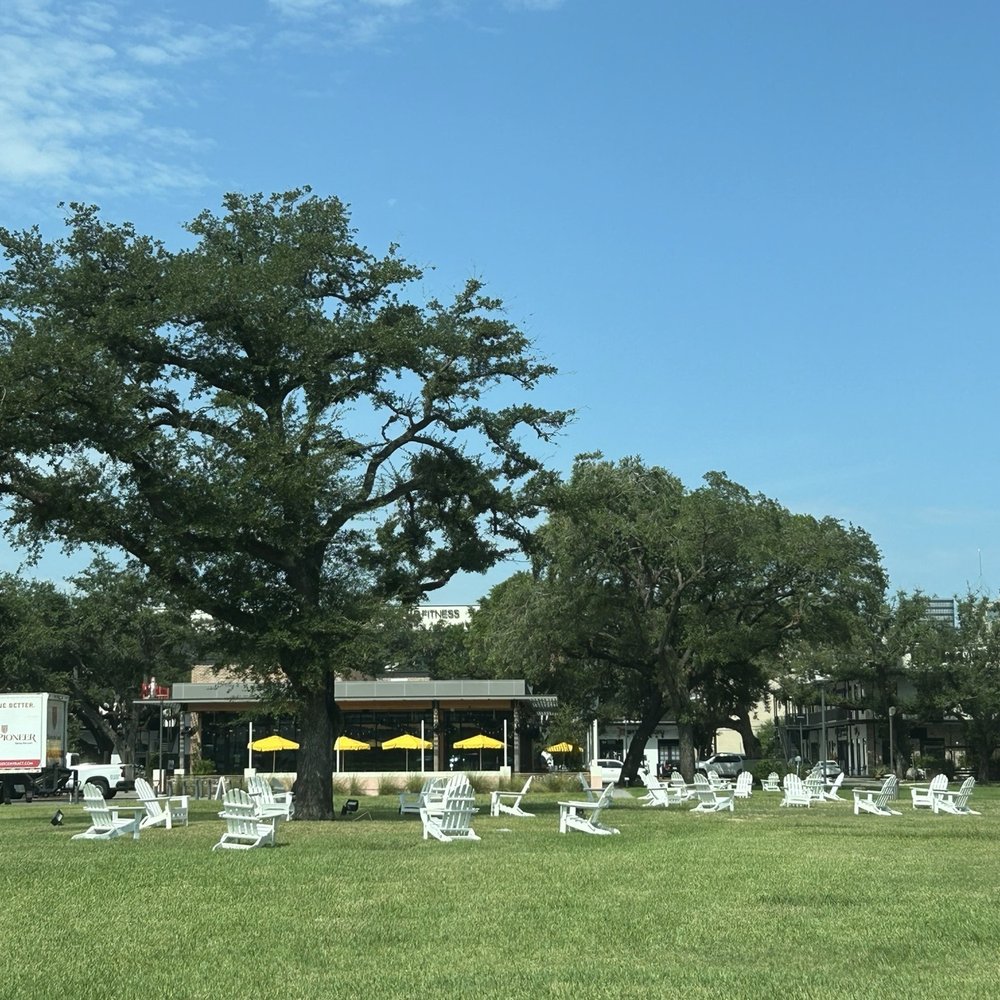 Little Rey - Outside - Tex-Mex Near Me - Houston, Texas