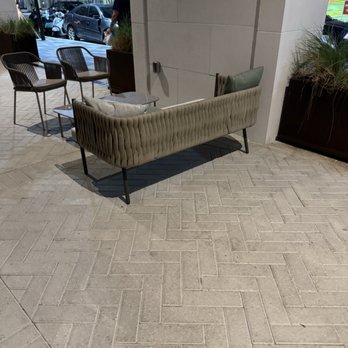 Gale Miami Hotel & Residence - Outdoor seating out front - Hotels Near Me - Miami, Florida