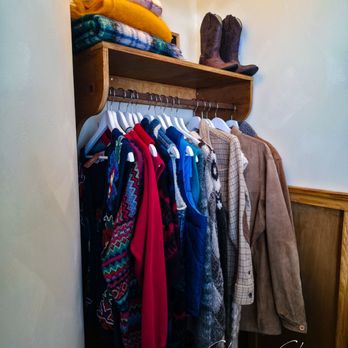 Yellow Flower - Vintage clothes for sale - Cafes Near Me - Toronto, Ontario Yellow Flower - Vintage clothes for sale - Cafes Near Me - Toronto, Ontario