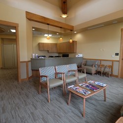 Stephen Francis, DDS - Muir Family Dentistry - The waiting room