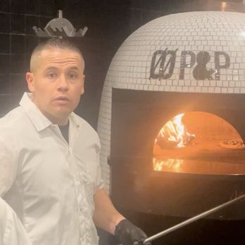 Double Zero Pie & Pub - Diego firing up our pizzas! - Pizza Near Me - Las Vegas, Nevada Double Zero Pie & Pub - Diego firing up our pizzas! - Pizza Near Me - Las Vegas, Nevada