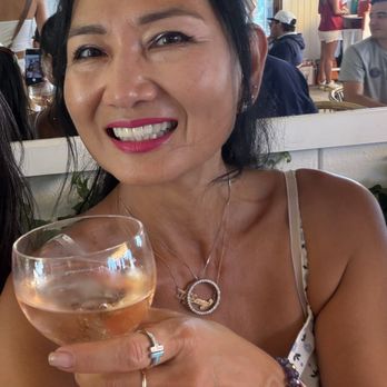 Sunset Beach Hotel - Happy customer - Hotels Near Me - Shelter Island, New York Sunset Beach Hotel - Happy customer - Hotels Near Me - Shelter Island, New York
