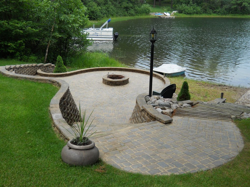 SCOTT NEUENS LANDSCAPING 217 Pinehurst St, Kingsford, Michigan