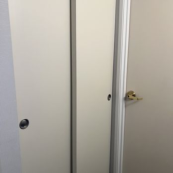 Courtyard by Marriott Valdosta - Mix don't match hardware on doors - Hotels Near Me - Valdosta, Georgia Courtyard by Marriott Valdosta - Mix don't match hardware on doors - Hotels Near Me - Valdosta, Georgia