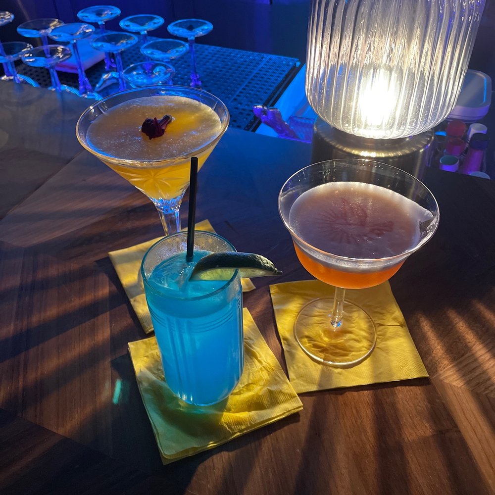 Middle 8 - Cocktail Bars Near Me - Pleasanton, California Middle 8 - Cocktail Bars Near Me - Pleasanton, California