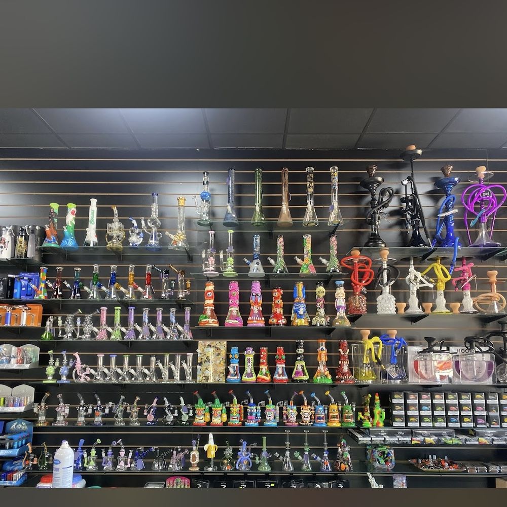 google maps vape shop Find Vape Shops Near Me in Canada – Google Maps & Local Listings –  Clutch Vape main image 1