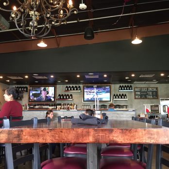 Social Pie - Bar area. - Pizza Near Me - Dallas, Texas