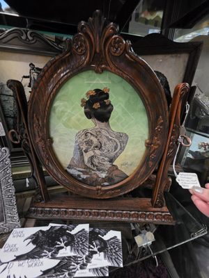 Lander Street Vintage by null