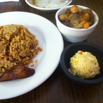 Garifuna Flava - King fish with potato salad - Caribbean Near Me - Chicago, Illinois