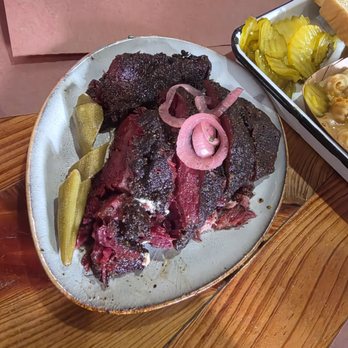 Burnt Bean- Seguin - Beef cheek pastrami - Barbeque Near Me - Seguin, Texas