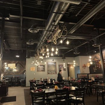 Smokin Fins - Sushi Bars Near Me - Highlands Ranch, Colorado