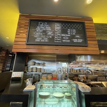 Pacific Catch - Inside - Seafood Near Me - Mountain View, California