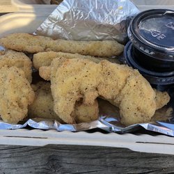 Fairmont Pizza & Ice Cream Parlour - Chicken strips with plum sauce