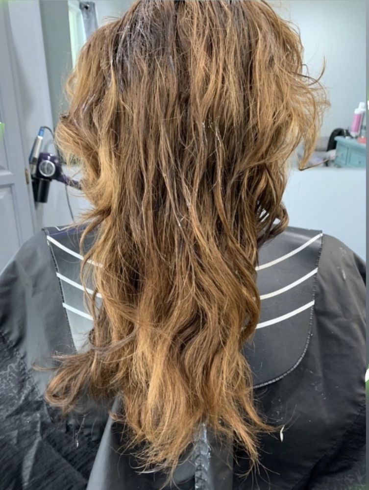 Marbella Hair Logo