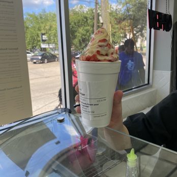 Sno-la Uptown - Chantilly with cream. - Desserts Near Me - New Orleans, Louisiana