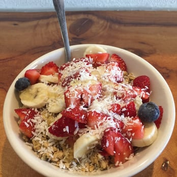 Backyard Bowls - Island Bowl - Juice Bars & Smoothies Near Me - Santa Barbara, California