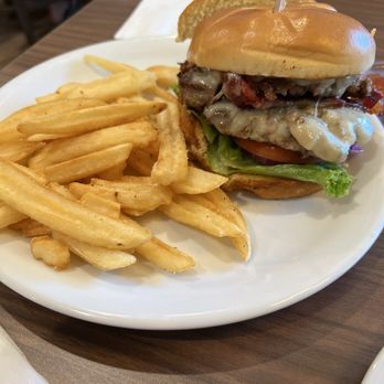 Denny's - Diners Near Me - Honolulu, Hawaii Denny's - Diners Near Me - Honolulu, Hawaii