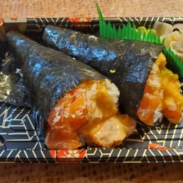 Spicy Salmon Rolls