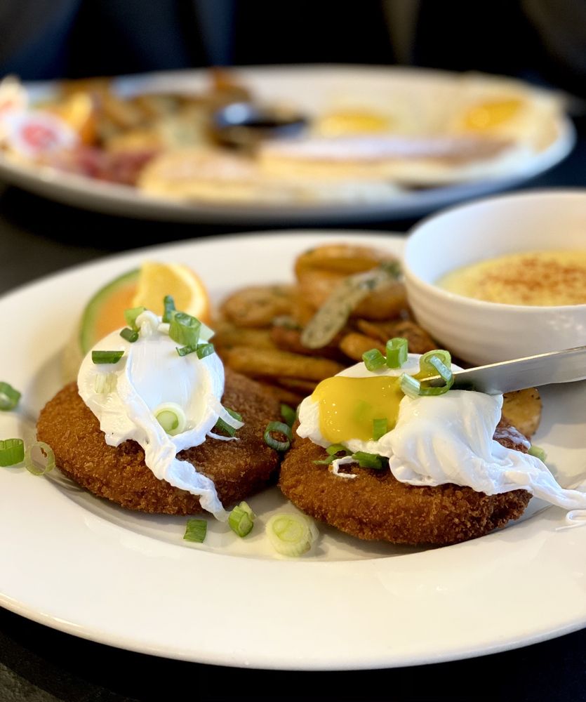 EGGSPECTATION Updated September 2024 236 Photos & 112 Reviews