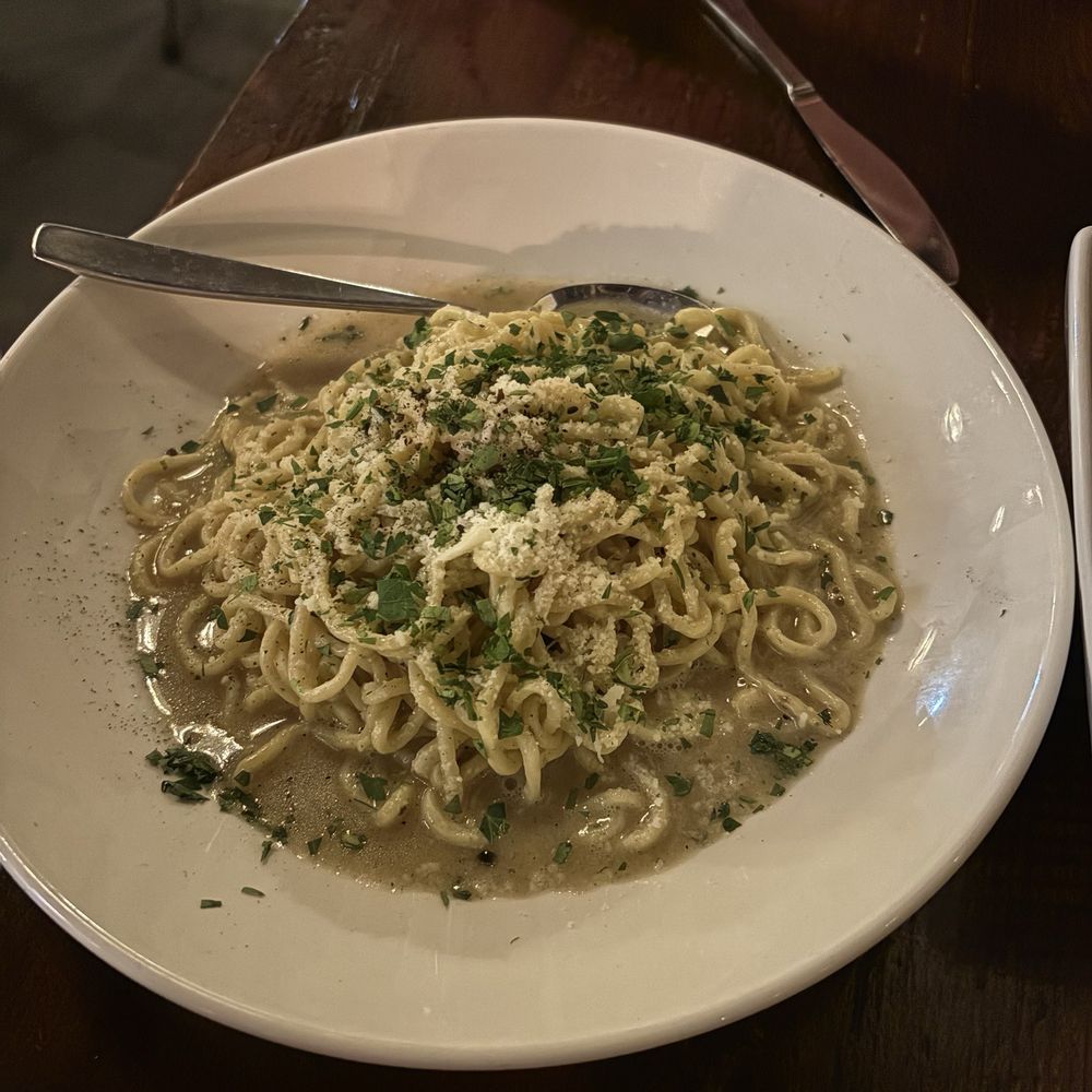 Semolina Kitchen & Bar - Cacio e Pepe - Pizza Near Me - Medford, Massachusetts