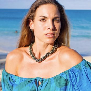 Around the Pearl - Twisted 3 rows of Tahitian pearls so elegantly wear  buy our beautiful Tahitian model - Jewelry Near Me - Honolulu, Hawaii