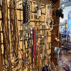 Iguana Imports - Jewelry