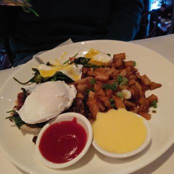 Light Horse Tavern - Eggs benedict with veggies and added bacon $12 - New American Near Me - Jersey City, New Jersey Light Horse Tavern - Eggs benedict with veggies and added bacon $12 - New American Near Me - Jersey City, New Jersey