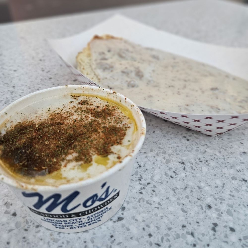 Mo's Seafood & Chowder - Let's eat! - Seafood Near Me - Portland, Oregon