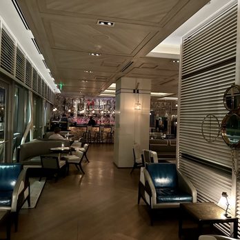 Vida - the interior of a modern restaurant - New American Near Me - Miami Beach, Florida Vida - the interior of a modern restaurant - New American Near Me - Miami Beach, Florida