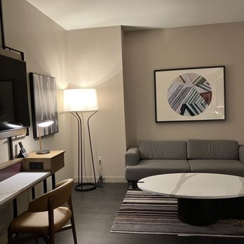 Marriott Dallas Uptown - Suite room - Hotels Near Me - Dallas, Texas Marriott Dallas Uptown - Suite room - Hotels Near Me - Dallas, Texas