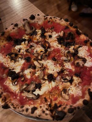 Paulie Gee's Short North by null