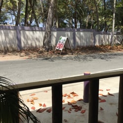 Camaleon Bar And Grill - Sign