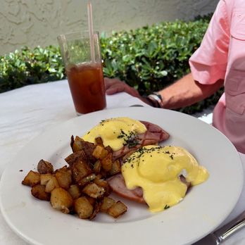 BrickTop's - New American Near Me - Palm Beach, Florida