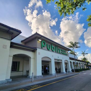 Village Commons - Shopping Centers Near Me - West Palm Beach, Florida Village Commons - Shopping Centers Near Me - West Palm Beach, Florida