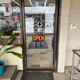 Exterior photo of Hardware Hawaii - Kailua, Hawaii Exterior photo of Hardware Hawaii - Kailua, Hawaii