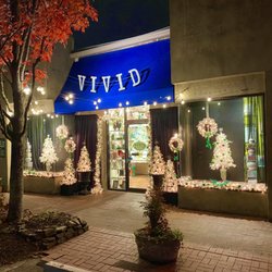Vivid Boutique - Christmas 2022 Storefront
