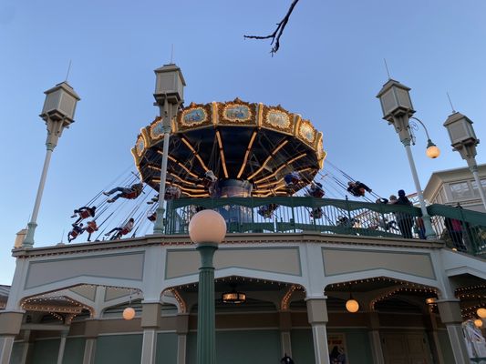 Silly Symphony Swings by null