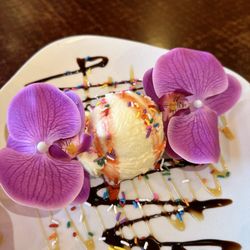 Sabai Thai Kitchen - vainilla ice cream