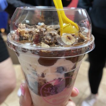 La Gelati - Sweet Tooth Sundae Mixed Special Sundae - Desserts Near Me - Dearborn Heights, Michigan