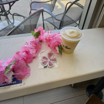 Elite Experience: Robeks - Mahalo mango with goodies! - Yelp Events Near Me - San Marcos, California